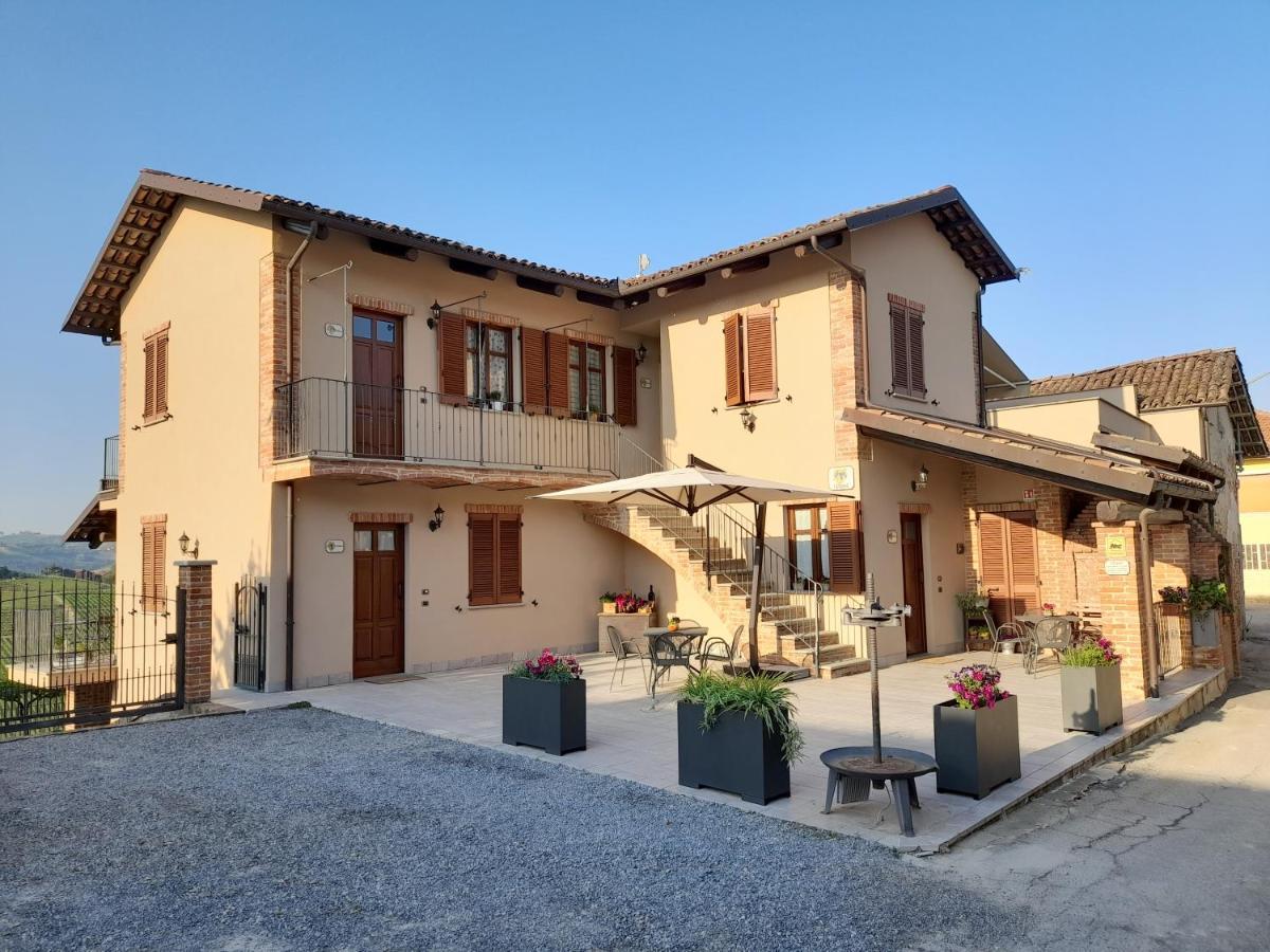 Agriturismo I Grappoli Серралунга-д'Альба Экстерьер фото